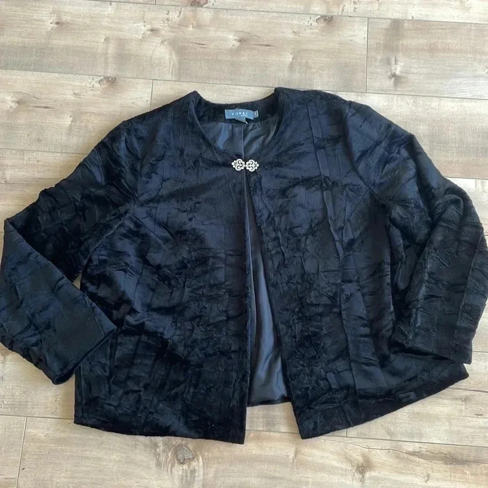 Koret Black Jacquard Cardigan Jacket Beautiful Rhinestone Pin Sz 18W